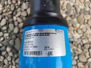 Grauguss GG 250 / Sphäroguss GGG 400, beidseitig mit Iso-Rohrmuffe für PE-Rohre, PN 16, für Kaltwasser Grauguss GG 250 / Sphäroguss GGG 400, beidseitig mit Iso-Rohrmuffe für PE-Rohre, PN 16, für Kaltwasser
