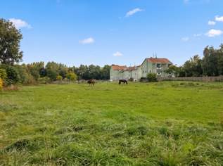 Großes Baugrundstück mit vielseitigem Bebauungspotential!, 1250000 €, Immobilien-Grund und Boden in 7122 Gols