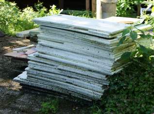 Baustoffe - Holz - Schalungsholz - Latten, Kant- u. Blockholz) - Styropor - Styrodur nach Abbruch (Hochwasser) 