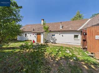Ruhig wohnen im Waldviertel: Haus mit Garten, Garage und Entwicklungspotenzial nahe dem Schwimmteich, 155000 €, Immobilien-Häuser in 3862 Groß-Radischen