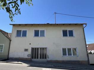 Mit Liebe renovieren, mit Freude wohnen - Haus zum Gestalten und Verwirklichen!, 135000 €, Immobilien-Häuser in 2170 Poysdorf Mit Liebe renovieren, mit Freude wohnen - Haus zum Gestalten und Verwirklichen!, 135000 €, Immobilien-Häuser in 2170 Poysdorf