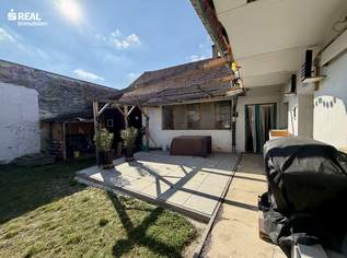 Landleben genießen: Einfamilienhaus mit Garten und Doppelgarage, 187000 €, Immobilien-Häuser in 2164 Wildendürnbach