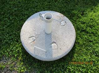 Sonnenschirmständer groß, Beton, 50 kg, 75 €, Haus, Bau, Garten-Balkon & Garten in 8510 Stainz Sonnenschirmständer groß, Beton, 50 kg, 75 €, Haus, Bau, Garten-Balkon & Garten in 8510 Stainz