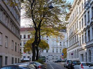Luxus-Dachgeschosswohnung mit Galerie und zwei Terrassen in bester Lage des 9. Bezirks, 0 €, Immobilien-Wohnungen in 1090 Alsergrund Luxus-Dachgeschosswohnung mit Galerie und zwei Terrassen in bester Lage des 9. Bezirks, 0 €, Immobilien-Wohnungen in 1090 Alsergrund