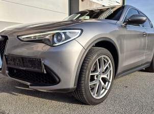 Stelvio 2.0 ATX AWD First Edition Q4; RAGAZZON, 19990 €, Auto & Fahrrad-Autos in 2724 Katastralgemeinde Maiersdorf