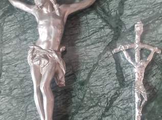 Jesus am Kreuz Figuren zum Aufhängen 