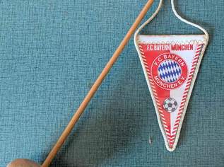 FC Bayern München kleiner Wimpel mit Steher, 19 €, Marktplatz-Antiquitäten, Sammlerobjekte & Kunst in 4675 Weibern FC Bayern München kleiner Wimpel mit Steher, 19 €, Marktplatz-Antiquitäten, Sammlerobjekte & Kunst in 4675 Weibern