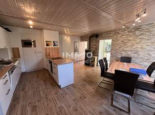 Modernisierte Doppelhaushälfte mit 175 m², 7 Zimmern, Terrasse & 3 Stellplätzen in Riedenthal, 499000 €, Immobilien-Häuser in 2122 Riedenthal Modernisierte Doppelhaushälfte mit 175 m², 7 Zimmern, Terrasse & 3 Stellplätzen in Riedenthal, 499000 €, Immobilien-Häuser in 2122 Riedenthal