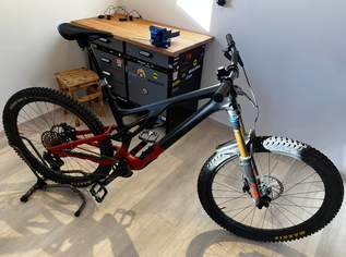 Spezialized Stumpjumper EVO S-WORS, 5990 €, Auto & Fahrrad-Fahrräder in 8453 Sankt Johann im Saggautal