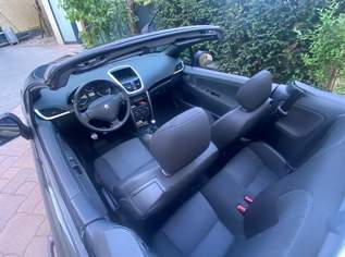 PEUGEOT 207 CC, 120 PS TOP GEPFLEGTES GARAGENFAHRZEUG, NEUES PICKERL BIS JULI2027, 9900 €, Auto & Fahrrad-Autos in 1140 Penzing