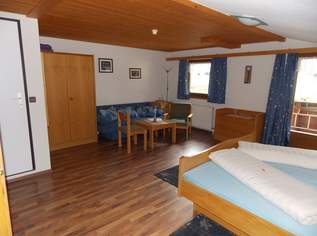 Dachgeschoß mit Appartements - touristische Nutzung möglich - Prägraten am Großvenediger zu verkaufen, 110000 €, Immobilien-Wohnungen in 9974 Bichl