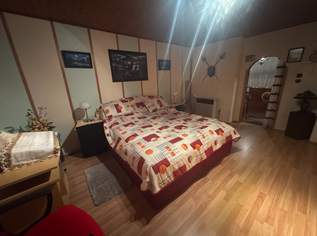 schönes Doppelbett in rot wegen Wohnungsauflösung abzugeben, 199 €, Haus, Bau, Garten-Möbel & Sanitär in 1110 Simmering schönes Doppelbett in rot wegen Wohnungsauflösung abzugeben, 199 €, Haus, Bau, Garten-Möbel & Sanitär in 1110 Simmering