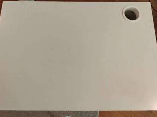 IKEA MICKE Schreibtisch, weiß, 73x50 cm IKEA MICKE Schreibtisch, weiß, 73x50 cm
