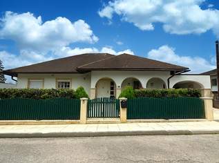 Gepflegtes Haus mit viel Platz für die ganze Familie! Luftwärmepumpe! PV-Vorbereitung!, 639000 €, Immobilien-Häuser in 7011 Siegendorf Gepflegtes Haus mit viel Platz für die ganze Familie! Luftwärmepumpe! PV-Vorbereitung!, 639000 €, Immobilien-Häuser in 7011 Siegendorf