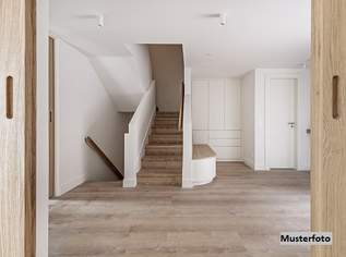 Moderne Doppelhaushälfte mit Luft-Wärmepumpe und großzügigen Gartenflächen, 324549 €, Immobilien-Häuser in 4943 Geinberg