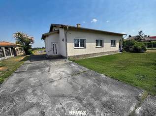 Zeit für einen Neustart! Sanierungsbedürftiges Haus auf 1.787 m² großem Grundstück – ideal für eine umfassende Revitalisierung oder als Neubauprojekt!, 359000 €, Immobilien-Häuser in 2731 Urschendorf