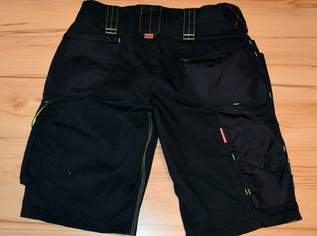 Damen Arbeitshose kurz schwarz Marke Strauß Größe 38 Damen Arbeitshose kurz schwarz Marke Strauß Größe 38