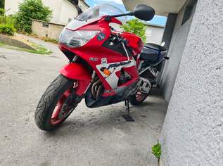 Verkaufen meine Honda CBR 900RR Fireblade SC44 Supersport, 2300 €, Auto & Fahrrad-Motorräder in 2100 Gemeinde Korneuburg