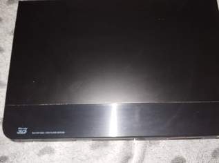 Blu Ray Disc DVD Player inklusive Fernbedienung 4 Filme Blu Ray Disc DVD Player inklusive Fernbedienung 4 Filme