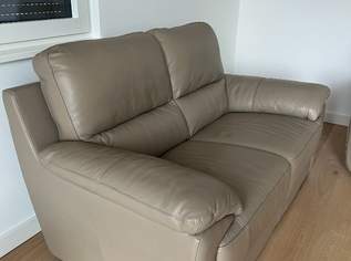 Sofa in Beige, 800 €, Haus, Bau, Garten-Möbel & Sanitär in 1210 Floridsdorf Sofa in Beige, 800 €, Haus, Bau, Garten-Möbel & Sanitär in 1210 Floridsdorf