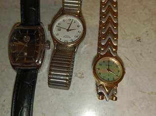 Uhren und eine Puma uhr