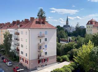 Sanierungsbedürftige 2-Zimmer-Wohnung in zentraler Lage mit Blick auf die Herz-Jesu-Kirche, 119000 €, Immobilien-Wohnungen in 8010 