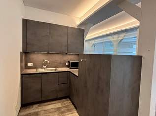 Moderne Gewerbeimmobilie mit 158,3m² zu vermieten Moderne Gewerbeimmobilie mit 158,3m² zu vermieten