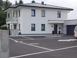 Exklusives Wohnensemble mit Einfamilienhaus und Bungalow – Wohnen auf höchstem Niveau in idyllischer Lage, 930000 €, Immobilien-Häuser in 4655 Vorchdorf