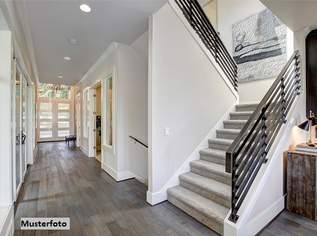 Stilvolle Maisonette im Dachgeschoss - Wohnen auf 2 Ebenen mit Balkon, TG & Top-Zustand, 270000 €, Immobilien-Gewerbeobjekte in 6135 Gemeinde Stans