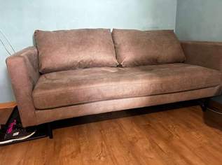 2-er sofa, 120 €, Haus, Bau, Garten-Möbel & Sanitär in 1210 Floridsdorf