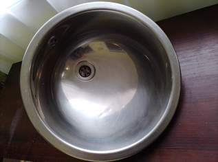 Waschbecken Rund Edelstahl , 30 €, Haus, Bau, Garten-Möbel & Sanitär in 7152 Pamhagen Waschbecken Rund Edelstahl , 30 €, Haus, Bau, Garten-Möbel & Sanitär in 7152 Pamhagen