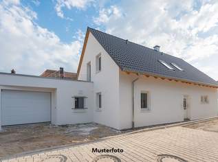 Neuwertiges Reihenmittelhaus mit Garten, 2 Terrassen und viel Platz für die Familie, 447000 €, Immobilien-Gewerbeobjekte in 1110 Simmering