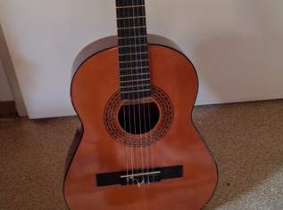  Kinder Gitarre, 40 €, Marktplatz-Musik & Musikinstrumente in 2640 Gemeinde Raach am Hochgebirge
