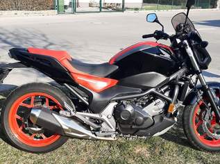 Honda NC750 S Honda NC750 S