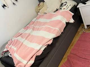 Box Spring Bett, 250 €, Haus, Bau, Garten-Möbel & Sanitär in 1230 Liesing Box Spring Bett, 250 €, Haus, Bau, Garten-Möbel & Sanitär in 1230 Liesing