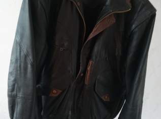 schwarze und braune Herrenlederjacke, 50 €, Kleidung & Schmuck-Herrenkleidung in 1220 Donaustadt