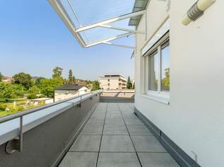 Lichtdurchflutete 4-Zimmer-Wohnung mit großzügiger Dachterrasse in zentrumsnaher Ruhelage, 475000 €, Immobilien-Wohnungen in 9020 