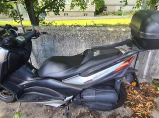Yamaha X-Max 125
