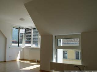 Stadtappartement in Klinik- und Gerichtsnähe. Tiefgarage vorhanden., 915 €, Immobilien-Wohnungen in Tirol