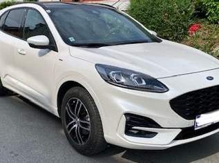 Ford Kuga neuwertig , 31300 €, Auto & Fahrrad-Autos in 2170 Wetzelsdorf