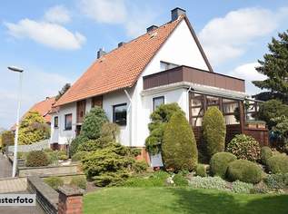 Familienfreundliches Einfamilienhaus mit 5 Zimmern, Terrasse, Pool & großzügigem Keller, 468000 €, Immobilien-Gewerbeobjekte in 2444 Katastralgemeinde Seibersdorf
