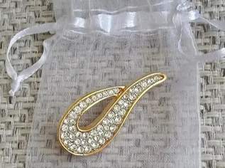 Edle Brosche, ca 4.5cm, mit glitzernden Strasssteinchen, FIXPREIS 15€ / NUR SELBSTABHOLUNG,23 Bez. KEIN Versand Edle Brosche, ca 4.5cm, mit glitzernden Strasssteinchen, FIXPREIS 15€ / NUR SELBSTABHOLUNG,23 Bez. KEIN Versand
