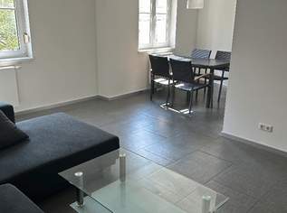 Schöne 3-Zimmer-Wohnung mit Balkon und Einbauküche in Wiener Neustadt, 988 €, Immobilien-Wohnungen in 2700 Wiener Neustadt