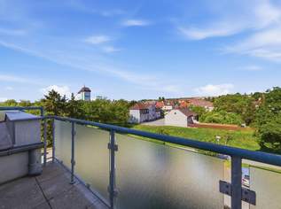 Gepflegte Dachgeschosswohnung mit Balkon in sehr guter Lage, 195000 €, Immobilien-Wohnungen in 2020 Hollabrunn
