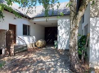 Haus mit schönem Innenhof und viel Potential, sanierungsbedürftig, 165000 €, Immobilien-Häuser in 2473 Gemeinde Potzneusiedl Haus mit schönem Innenhof und viel Potential, sanierungsbedürftig, 165000 €, Immobilien-Häuser in 2473 Gemeinde Potzneusiedl
