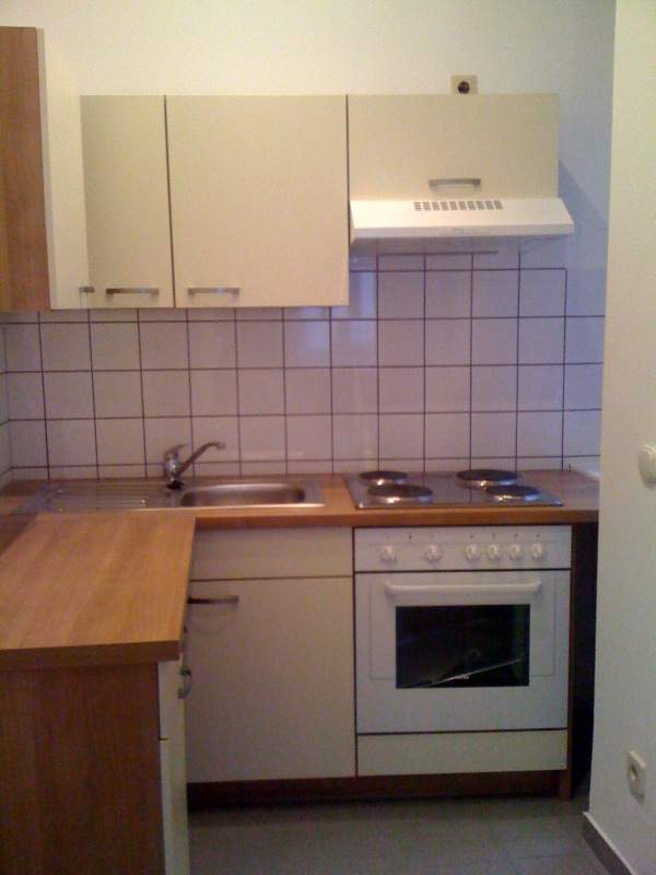 Renoviert-hell-ruhig, 30m², 200m zu U3 Schlachthausgasse, Praternähe Renoviert-hell-ruhig, 30m², 200m zu U3 Schlachthausgasse, Praternähe