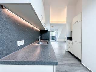 Moderne Dachgeschosswohnung mit 2 Zimmern & sonnigem Balkon nahe der Mur in Graz-Lend, 999.9 €, Immobilien-Wohnungen in 8020 