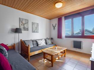 Anlagehit oder private Nutzung: sehr schöne und gemütliche Freizeit- und Ferienwohnung im Naturparadies Gerlitzen Kanzelhöhe, 249000 €, Immobilien-Wohnungen in 9521 Treffen am Ossiacher See