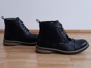 Stylishe Schuhe Ben Sherman Tram Stiefel Zehenkappen schwarz Größe 42 NEU + Etikett + Originalverpackung Stylishe Schuhe Ben Sherman Tram Stiefel Zehenkappen schwarz Größe 42 NEU + Etikett + Originalverpackung