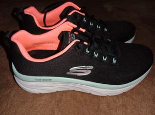 Sketchers , 65 €, Kleidung & Schmuck-Damenkleidung in 4901 Bergern Sketchers , 65 €, Kleidung & Schmuck-Damenkleidung in 4901 Bergern